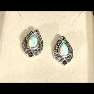 Women’s Earrings